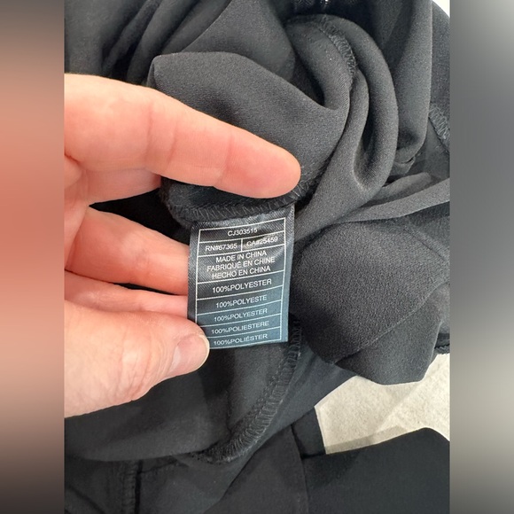 Cupcakes & Cashmere Tamara Jumpsuit. - Picture 10 of 12